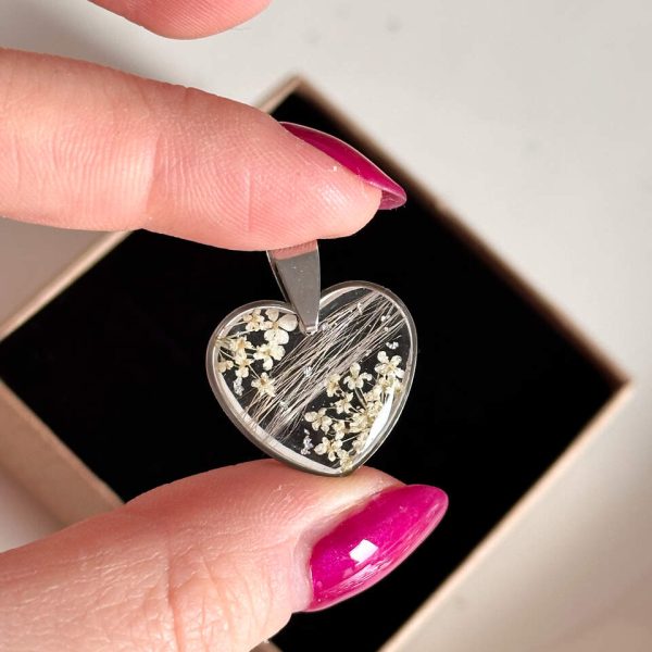 naszyjnik z sierścią, naszyjnik serce z sierścią, biżuteria z sierścią psa, biżuteria z sierścią zwierząt, biżuteria z sierścią pupila, biżuteria z żywicy, pamiątka po zwierzaku, stal chirurgiczna biżuteria handmade, personalizowany naszyjnik z sierścią, biżuteria z sierścią handmade